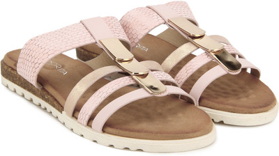 

Senorita by Liberty Women PINK Casual
