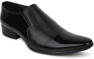 

Linex LinexF019 Slip On For Men(Black