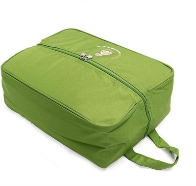 

Creative India Exports Cosmetic Pouch(Green)