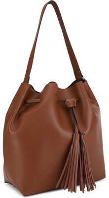 

United Colors of Benetton Hand-held Bag(Brown)