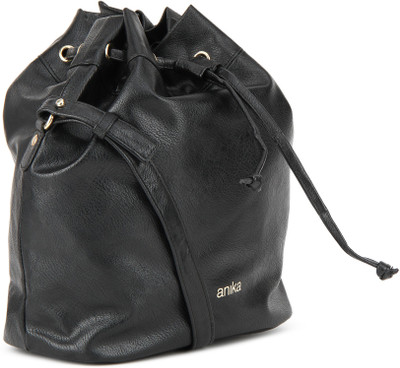 

Remanika Women Casual Black PU Hand-held Bag