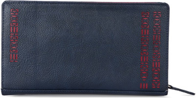 

Baggit Casual Blue Clutch