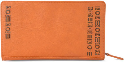 

Baggit Casual Brown Clutch