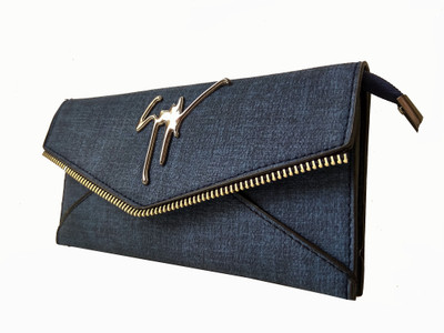 

Alive Casual Blue Clutch