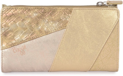 

Baggit Casual Gold Clutch