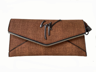 

Alive Casual Beige Clutch