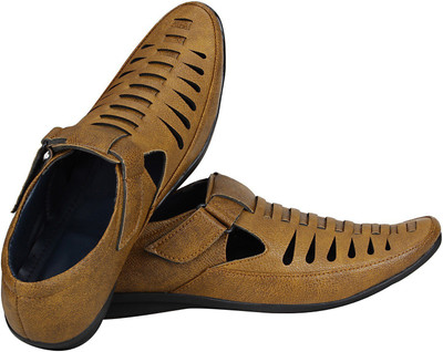 

Fashionboom Men Begie Sandals