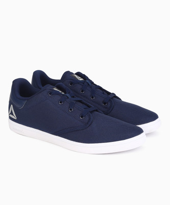 reebok tread fast sneakers