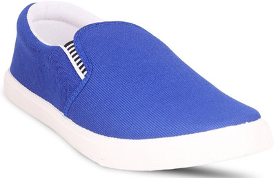 

hotmess Casuals For Men(Multicolor, Sky blue;white