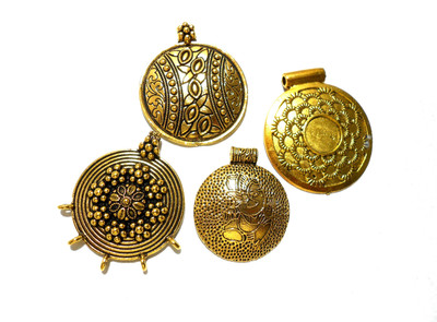 

GOELX Antique Golden Designer Moon, Leaf, Peacock & Rectangular Pendants for Necklace Making - Combo of 4 - Style 2