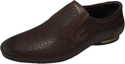 

STARLIGHT Slip On For Men(Brown