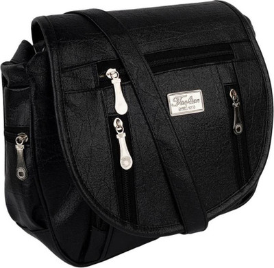 

Avni's Sling Bag(Black)
