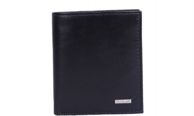 

Woodland Men Casual Black Genuine Leather Wallet(6 Card Slots)