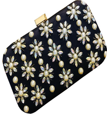 

Craftbazaar Party Blue Clutch