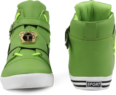 

Zixer Casuals For Men(Green