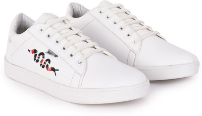 

ROOD White Sneakers Sneakers For Men(White, White::black