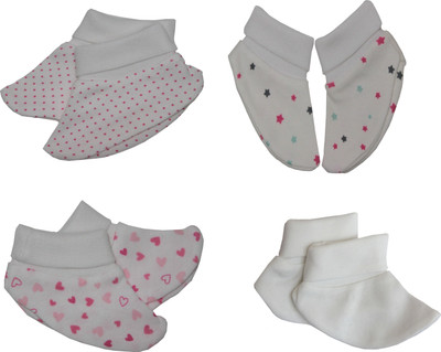 

Baby Colours Booties(Toe to Heel Length - 9 cm Multicolor)