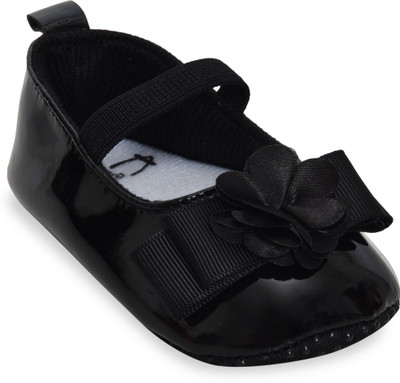 

Kiwi Girls Slip on Ballerinas(Black