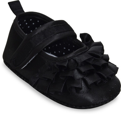 Kiwi Girls Velcro Ballerinas(Black