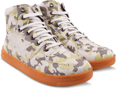 

flippi Canvas Shoes For Men(Green