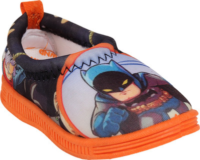 

WINDY Boys & Girls Slip on Sneakers(Orange