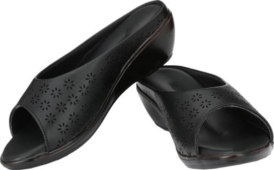 

BottleBruss Women Black Casual