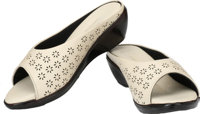 

BottleBruss Women Beige Casual