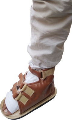 

Shakuntla Cast shoes Foot Support/Plaster shoe cover 7 Fracture Boot(Brown)