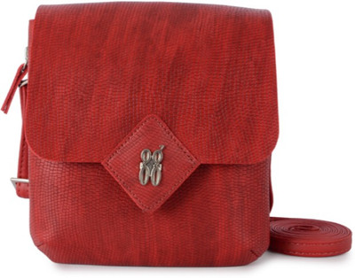 

Baggit Women Casual Red PU Sling Bag