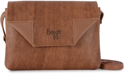 

Baggit Women Casual Brown PU Sling Bag