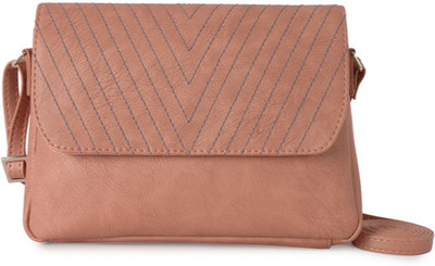 

Baggit Women Casual Brown PU Sling Bag
