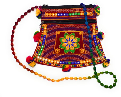 

Unique Fashion Women Evening/Party, Casual, Formal Multicolor Velvet Sling Bag
