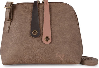 

Baggit Women Casual Brown PU Sling Bag