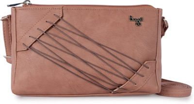 

Baggit Women Casual Brown PU Sling Bag