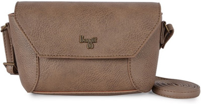 

Baggit Women Casual Brown PU Sling Bag