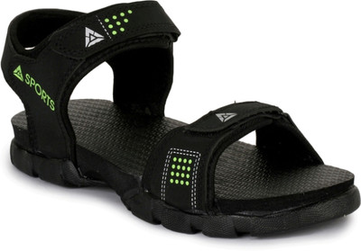 

Begone Men Green Sandals