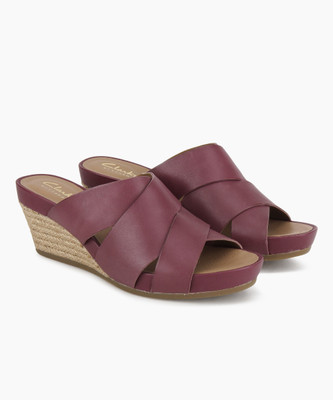 

Clarks Women Plum Leather Wedges