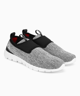 

REEBOK TREAD WALK LITE Walking Shoes For Men(Black, White, Black/white/red rush