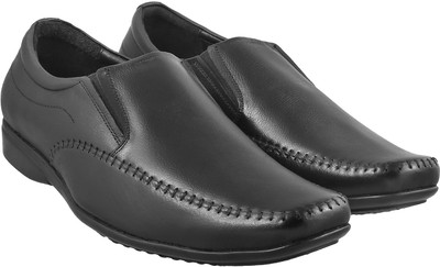 

Metro Awesome Slip On For Men(Black, 11;black