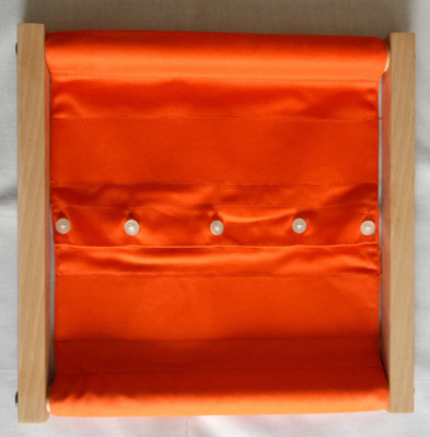 

JNANAGAMYA MONTESSORI -PLE- SHIRT BUTTON FRAME(Multicolor)