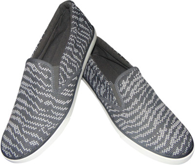 

GS Footwear Loafers For Men(Blue, Grey