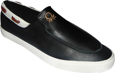 

GS Footwear Loafers For Men(Black