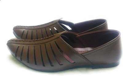 

kolhapuri Jutis For Men(Brown
