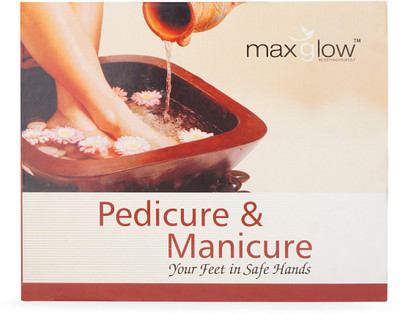 

MAXGLOW PEDICURE & MANICURE KIT(850 g, Set of 1)
