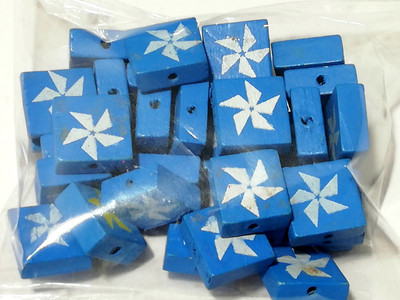 GOELX Wooden Square Beads for Beading, Jewellery Making & Art Craft Work !! Size : 15mm X 6mm - BLUE