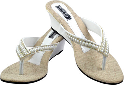 

Leatherwood1 Women White Wedges