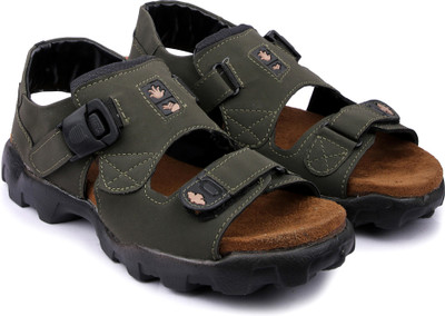 

Floxtar Men Mehandi Sandals