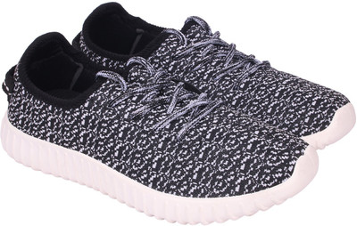 

Lets Run Canvas Shoes For Men(Multicolor, Black