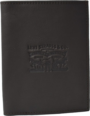 

Levi's Men Brown Genuine Leather Wallet(9 Card Slots)