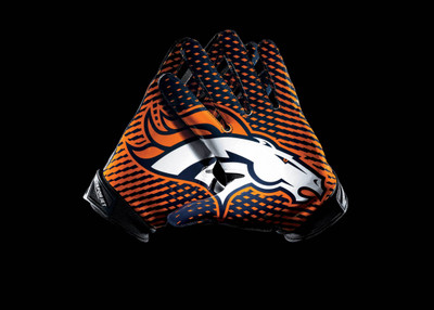 

Denver Broncos Fine Quality Sports Wall Poster Fine Art Print(12 inch X 18 inch, Rolled)